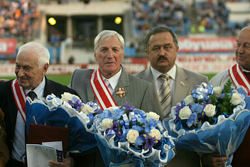 90 лет со дня рождения легендарного защитника